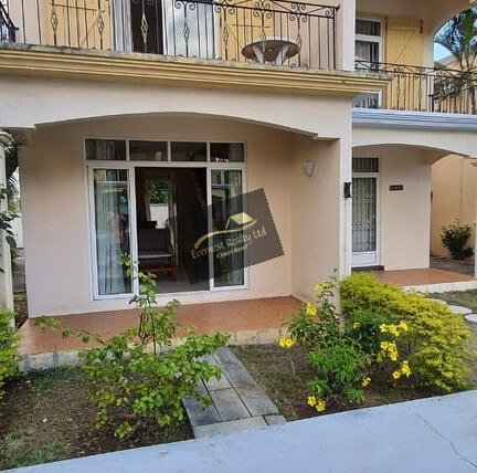 Townhouse for rent in Mon Choisy