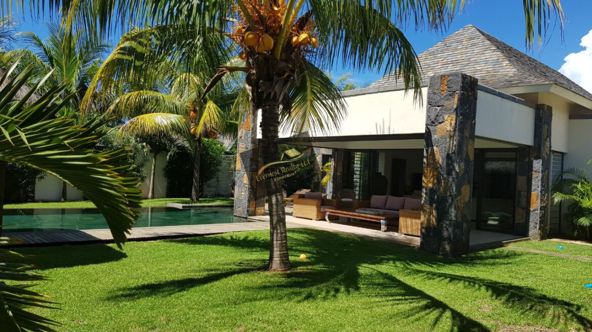 Villa RES for sale in Pereybere // This property is accessible to foreigners