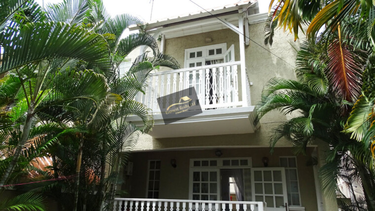 Townhouse duplex for sale in Mon Choisy