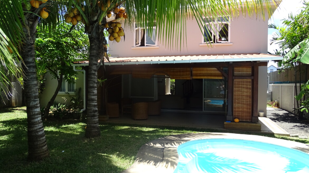 Villa for rent in Pereybere